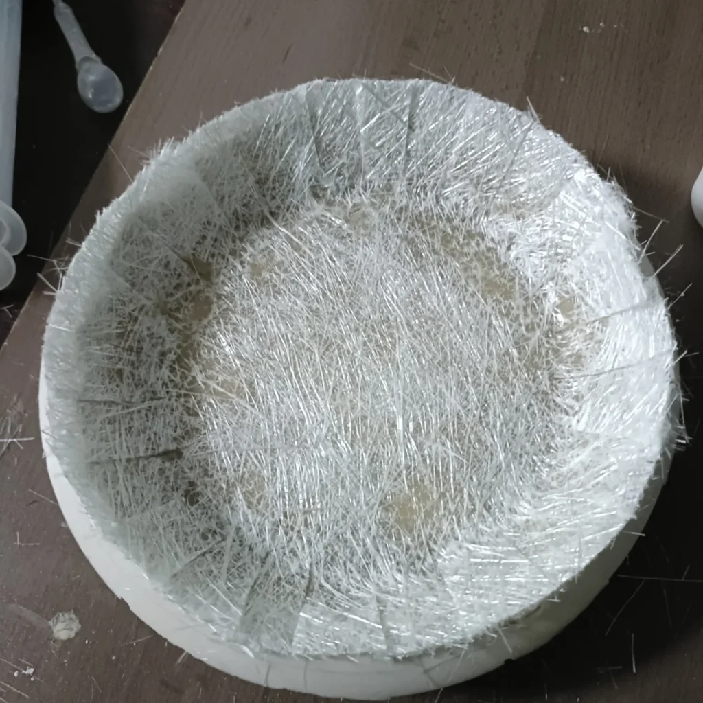 原型制作:ガラスマットを敷く