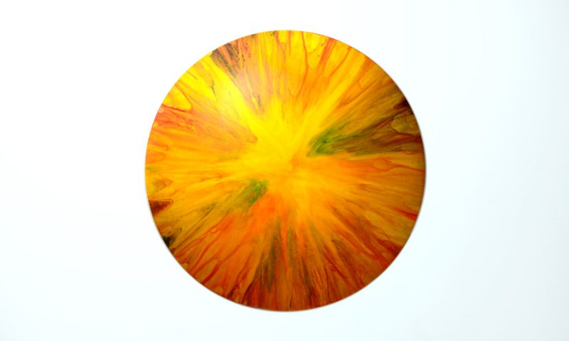 mono eye yellow
